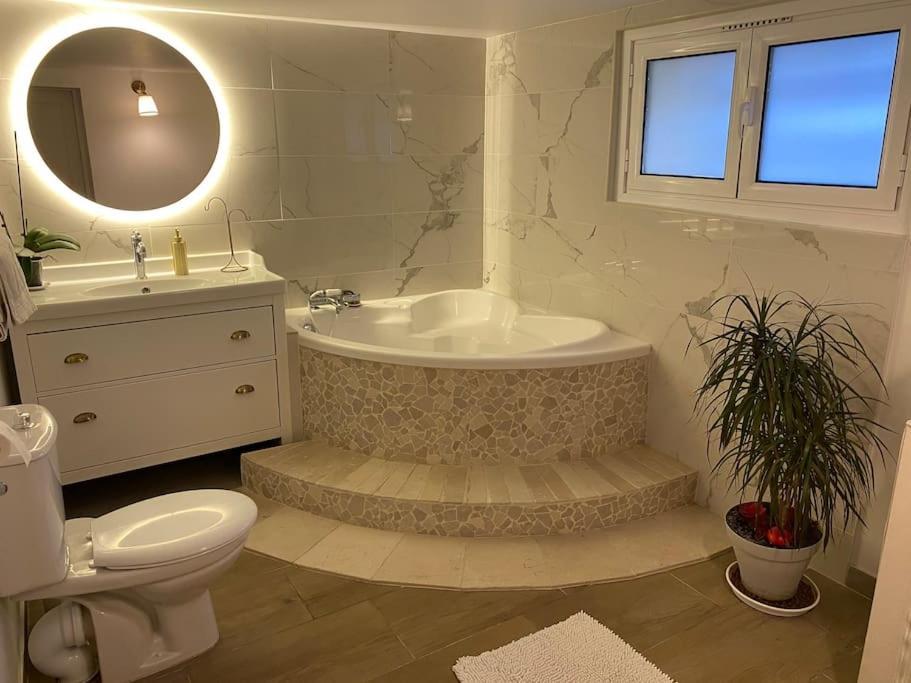 Guest House Privee Ezanville Kültér fotó